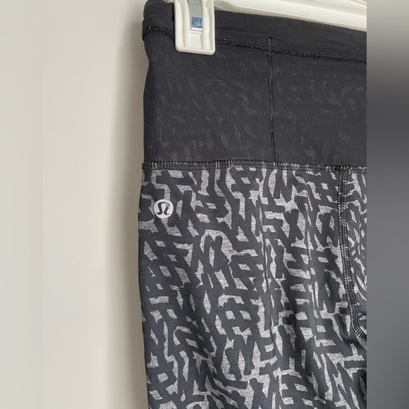 🍋Lululemon Running In The City 7/8 Tight *Full-On Luxtreme - Picture 14 of 14